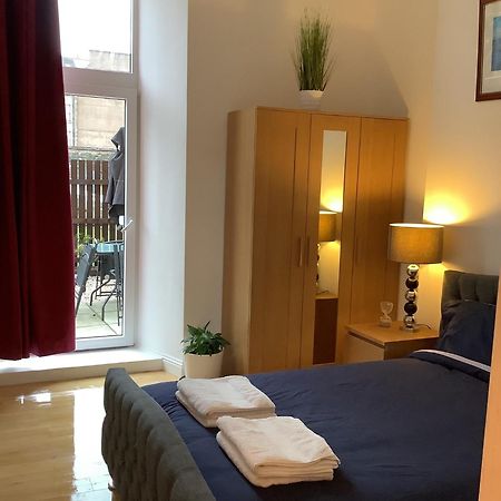 Ground Floor Apartment With Garden Glasgow Luaran gambar