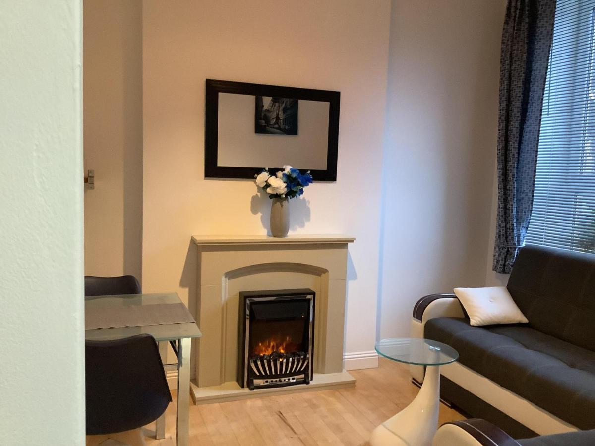 Ground Floor Apartment With Garden Glasgow Luaran gambar
