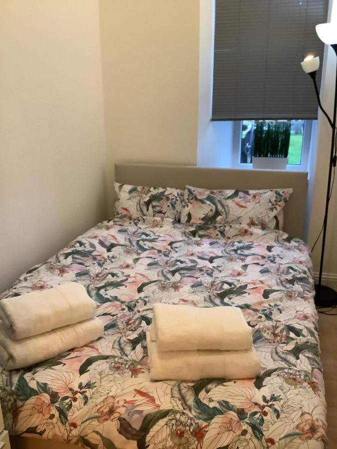 Ground Floor Apartment With Garden Glasgow Luaran gambar