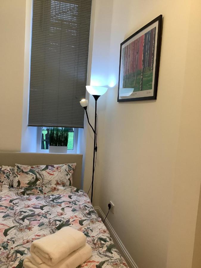 Ground Floor Apartment With Garden Glasgow Luaran gambar